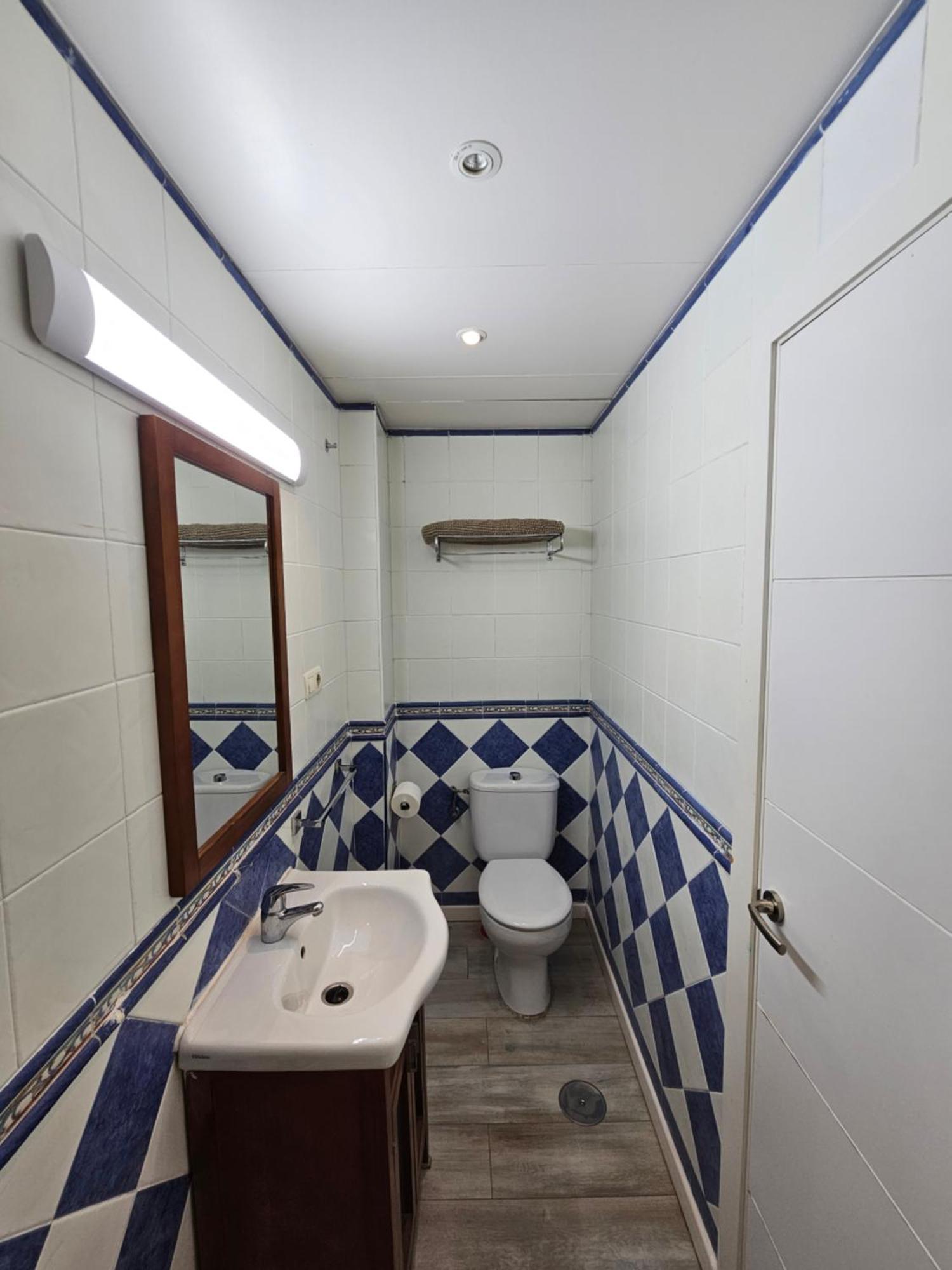 マラガPedregalejo Beach Houseアパートメント エクステリア 写真